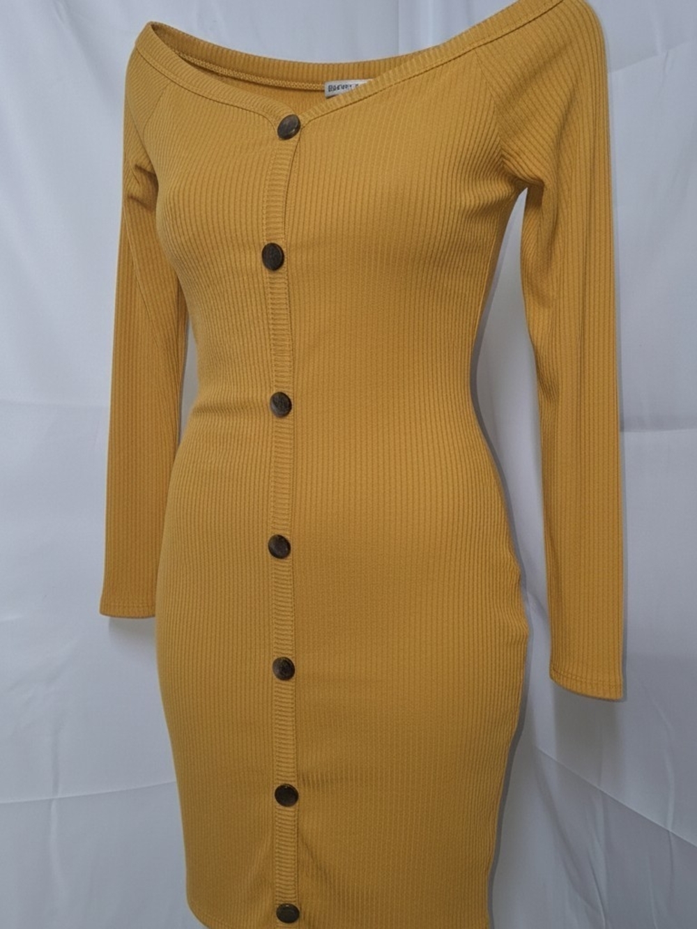 GBG Los Angeles Mustard Ribbed Off-Shoulder Button-Front Dress